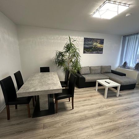 Olis Appartement In Neuss Exterior foto